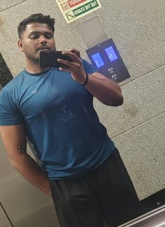 Raion Op - Male escort in Mumbai Photo 3 of 4