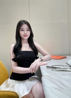 Raisa - puta in Jakarta Photo 7 of 9