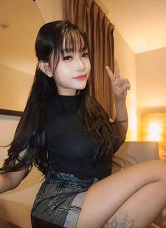 Raisa Top Bottom - Transsexual escort in Jakarta Photo 12 of 16
