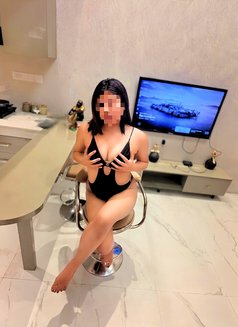 Raisha(Luxury cam model) - puta in Guwahati Photo 10 of 14