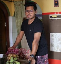 Raj 367 - Acompañantes masculino in Kolkata