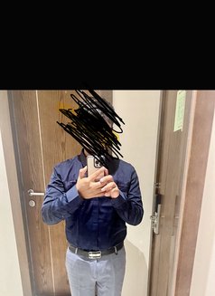 Raj - Male adult performer in Solapur Photo 1 of 1