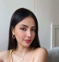 R A J A H RAJ - puta in Tokyo Photo 5 of 8