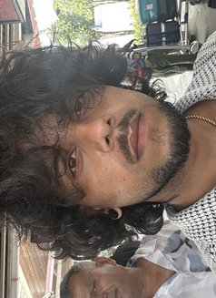 Raj - Acompañantes masculino in Dubai Photo 8 of 8