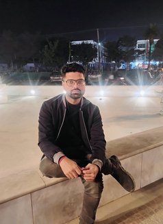 Raaj - Male escort in Gurgaon Photo 3 of 9