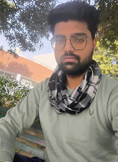 Raaj - Male escort in Gurgaon Photo 5 of 9