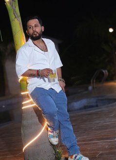 Raj - Acompañantes masculino in Gurgaon Photo 2 of 2