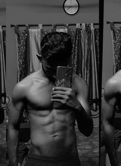 Raj - Acompañantes masculino in Kolkata Photo 1 of 1