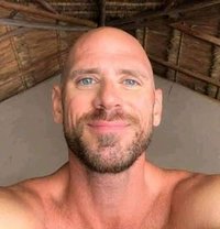 Raj - Male escort in Kolkata