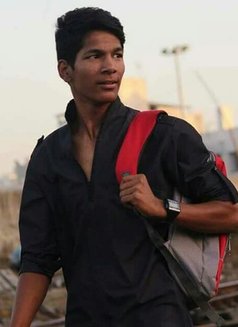 ∆ NEW MEMBER (RAJ) - Acompañantes masculino in Mumbai Photo 1 of 4