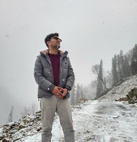 Raj - Male escort in Noida