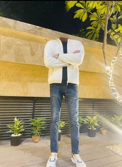 Abhishek_Raj for all age female - Male escort in Chandigarh Photo 2 of 3