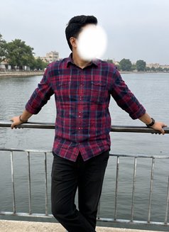 Raj Sharma - Acompañantes masculino in Ahmedabad Photo 2 of 2