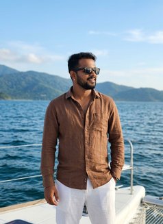 Raj Shetty - Intérprete masculino de adultos in Bangalore Photo 2 of 2