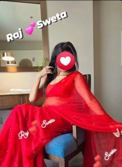 Raj Sweta - puta in Pune Photo 4 of 20