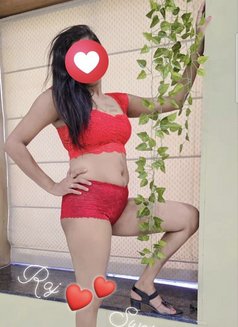 Raj Sweta - puta in Pune Photo 9 of 20