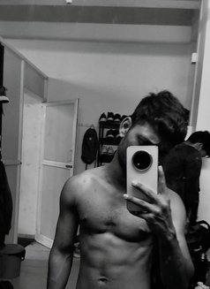 Raja - Acompañantes masculino in Pune Photo 5 of 7