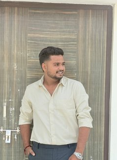 Raja Patel - Acompañantes masculino in Ahmedabad Photo 1 of 1