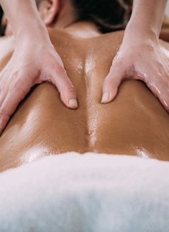 Rajan - Male escort in Chennai Photo 5 of 7