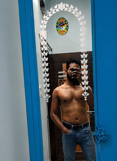 Rajan - Male escort in Indore Photo 4 of 8