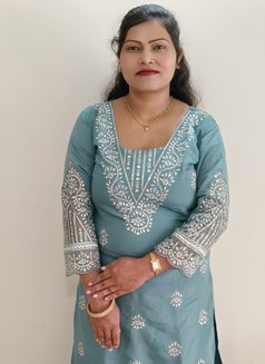 Rajani Singh - escort in Mumbai Photo 1 of 1