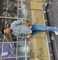 Rajeev Dixit - Acompañantes masculino in Ahmedabad