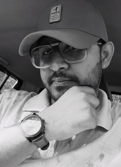 Rajeev - Acompañantes masculino in Mumbai Photo 2 of 2