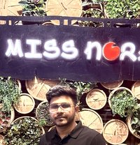Rajeev - Male escort in Noida