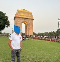 Rajesh - Male adult performer in Bangalore