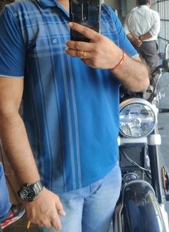 Rajesh - Male escort in Hyderabad Photo 2 of 3