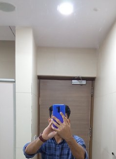 Rajesh - Male escort in Mumbai Photo 2 of 3