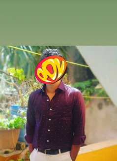 Rajesh M - Intérprete masculino de adultos in Chennai Photo 2 of 2