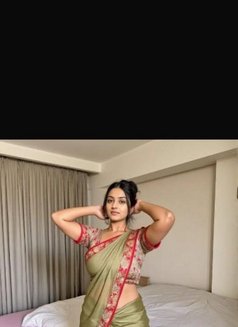 Rajeshwari - escort in Hyderabad Photo 1 of 2
