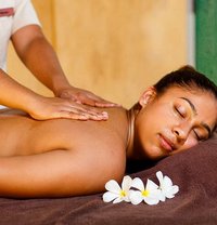 RAJI ,cam ssessions nd massage - puta in Colombo