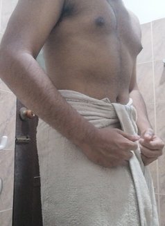 Raji the Toyboy/Stud/Gigolo - Acompañante masculino in Colombo Photo 8 of 9