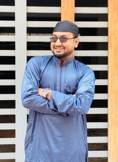 Arafat 01 - Male escort in Dhaka Photo 14 of 18