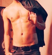 8Dick Rajib , 40 min Timing, Age 28 - Male escort in New Delhi