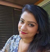 Anushka escorts service and cell girls s - escort agency in Kalyan