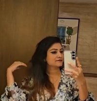Anushka escorts service and cell girls s - escort agency in Kalyan