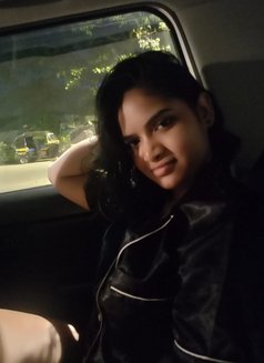 Rajni Full Service, escort - puta in Mumbai Photo 2 of 4