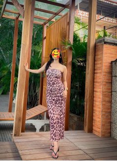 Rajni Shrestha - puta in Kathmandu Photo 1 of 2