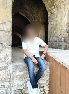 Raju - Male escort in Chennai Photo 1 of 2