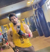 Raju Ravan - Acompañantes masculino in Bangalore