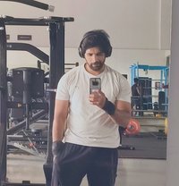 Raju Ravan - Acompañantes masculino in Bangalore