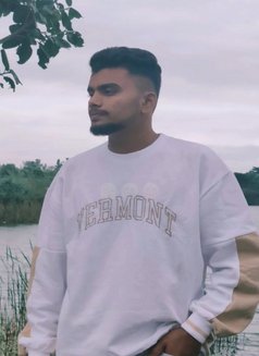 Rajuguru - Male adult performer in Bangalore Photo 1 of 1