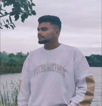 Rajuguru - Male adult performer in Bangalore