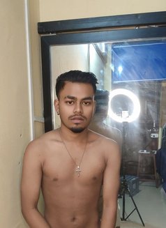 Rajutopx - masseur in Kolkata Photo 4 of 11