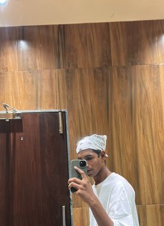Rajvardhan - Male escort in Mumbai Photo 1 of 5