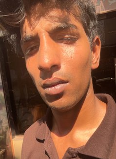 Rajvardhan - Male escort in Mumbai Photo 2 of 5