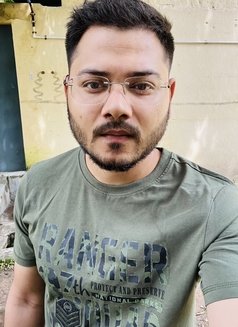 Rajveer - Male escort in Hyderabad Photo 1 of 3